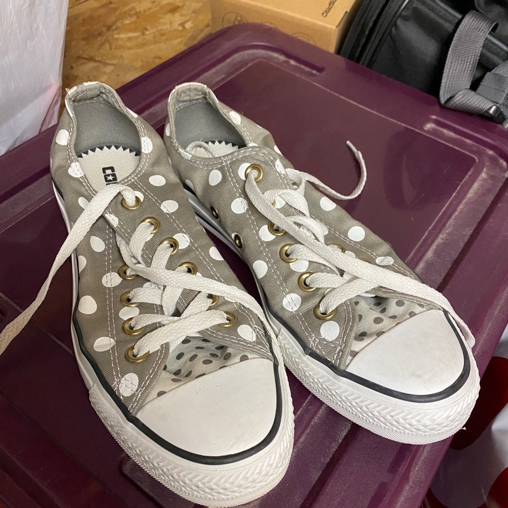 Women’s converse